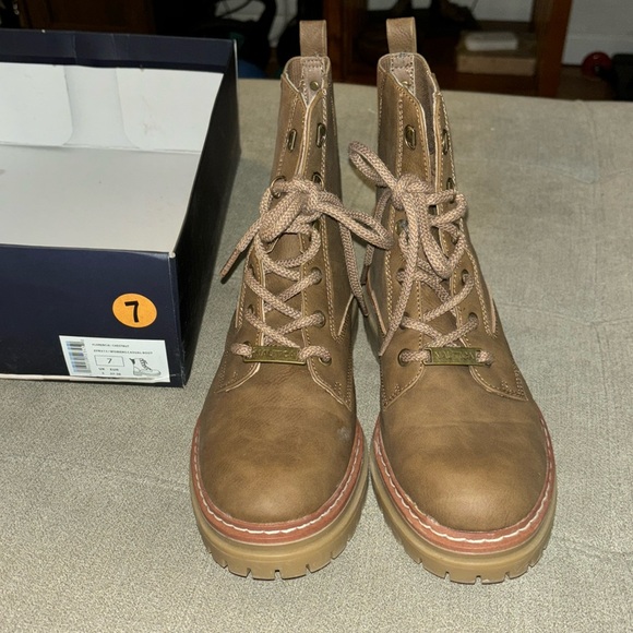 Nautica ladies lace up boots - Picture 2 of 8